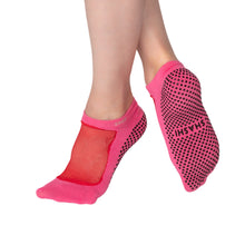 Lade das Bild in den Galerie-Viewer, The socks are a vibrant pink hue with a mesh top for breathability, featuring small rubber grips on the sole to prevent slipping. The design is elegant and functional, perfect for yoga, pilates, or barre workouts.