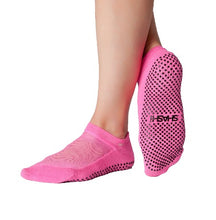 Charger l'image dans la galerie, grip socks with mesh on the upper part of the feet in pink colour