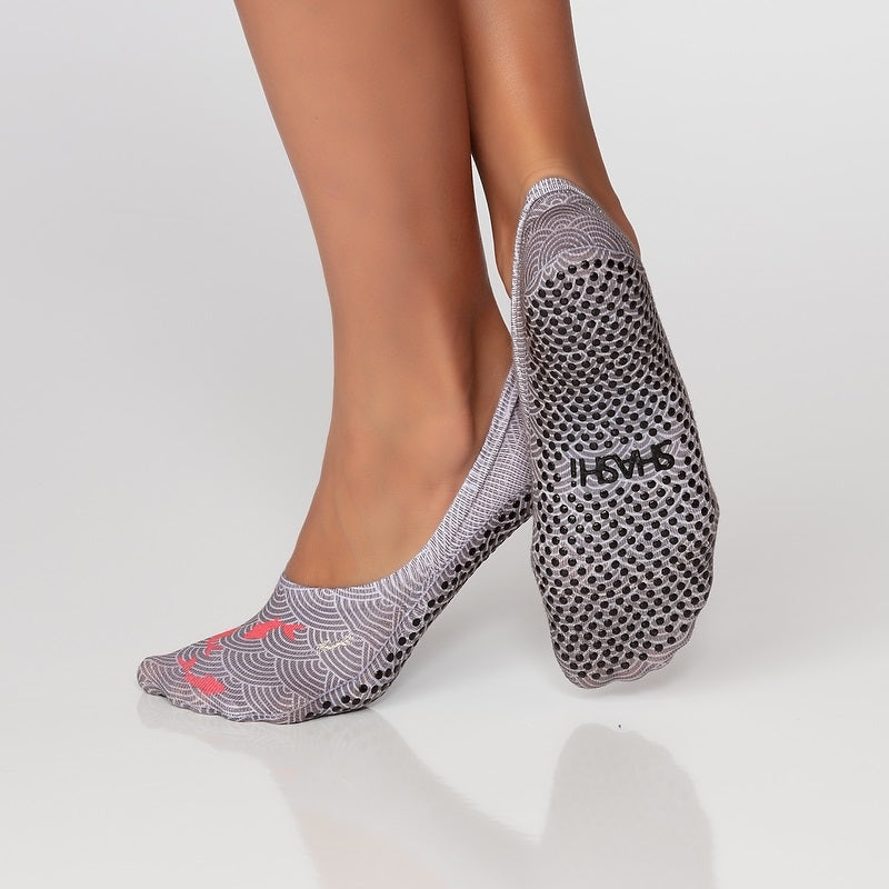 socks with grips Koi wave pattern Shashi brand