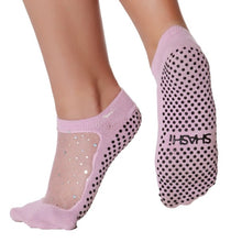 Charger l&#39;image dans la galerie, grip socks in rose color with mesh and sparkles on top
