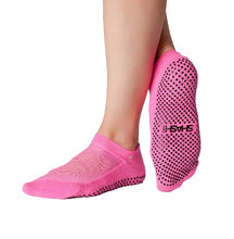 Charger l&#39;image dans la galerie, grip socks with mesh on the upper part of the feet in pink colour
