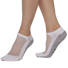 Charger l&#39;image dans la galerie, grip socks in white with mesh and sparkles  
